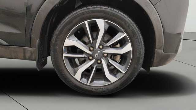View Mahindra XUV300 Image 45 Used Mahindra XUV300 Image 45