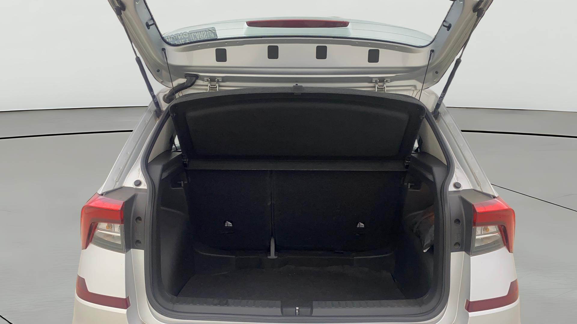 View 2022 Skoda Kushaq Style 1.5 TSI MT Image 39 Used 2022 Skoda Kushaq Style 1.5 TSI MT Image 39