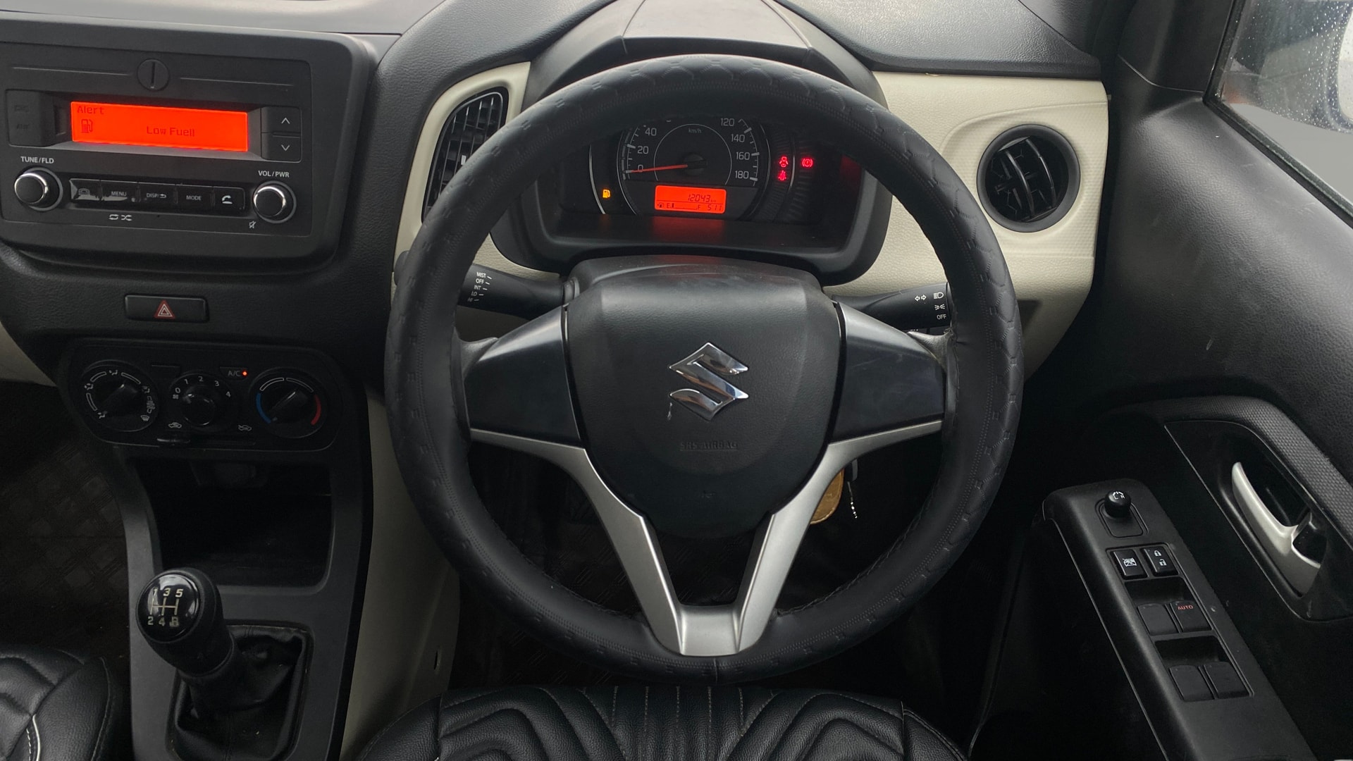 View 2024 Maruti Suzuki 1000 Base Variant Image 20 Used 2024 Maruti Suzuki 1000 Base Variant Image 20