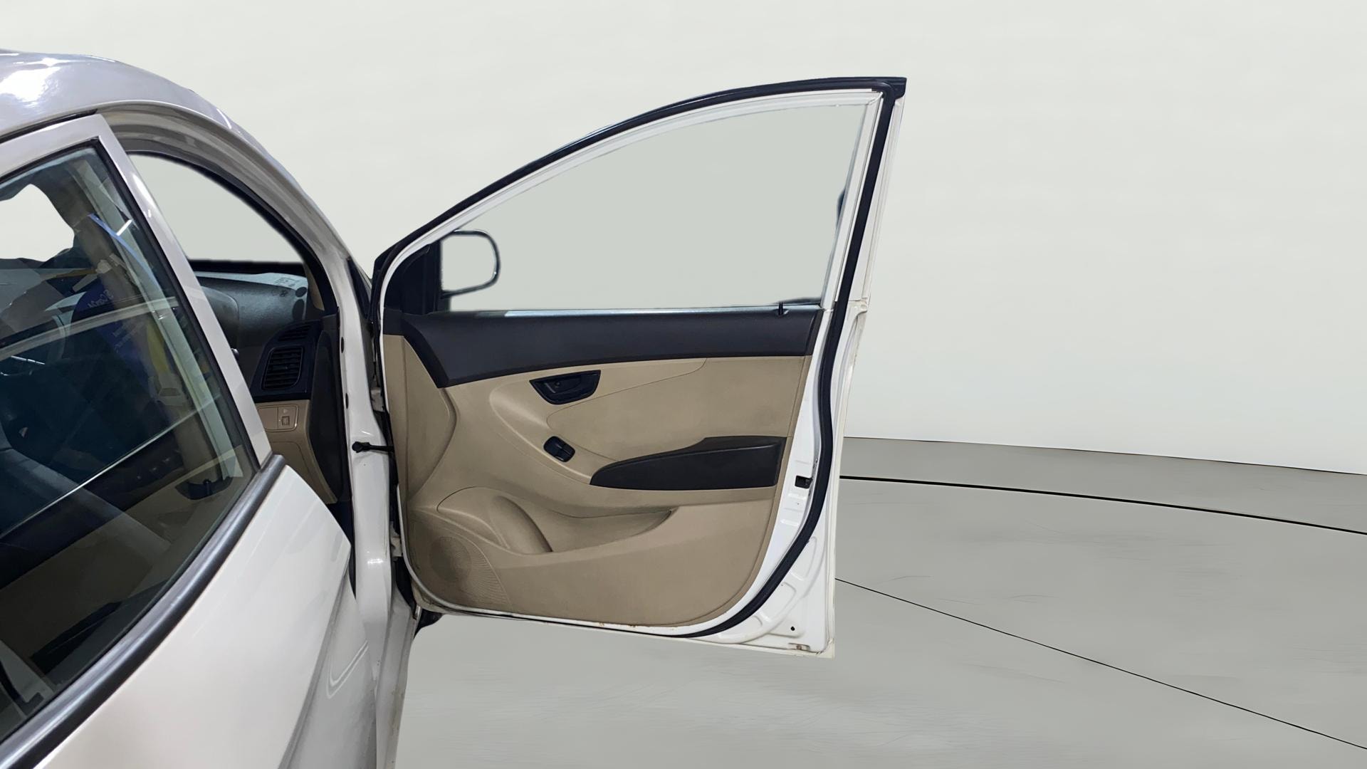 View 2014 Hyundai EON Era Plus Image 43 Used 2014 Hyundai EON Era Plus Image 43
