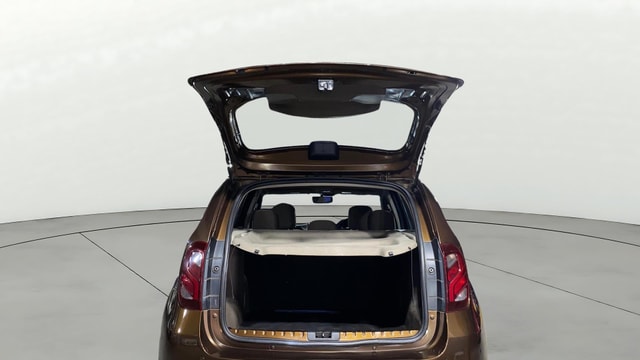 View Renault Duster Image 36 Used Renault Duster Image 36