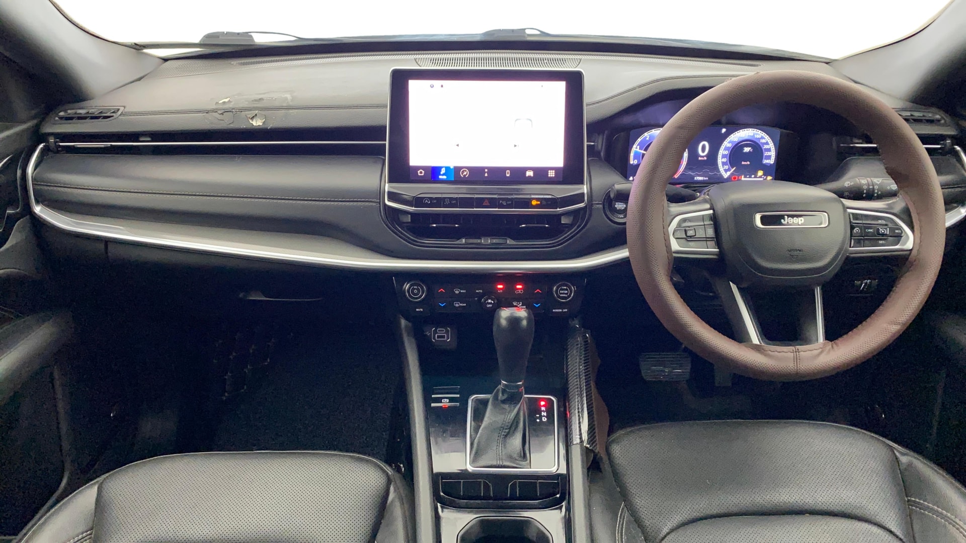 View 2022 Jeep Compass S (O) 1.4 Petrol DDCT Image 31 Used 2022 Jeep Compass S (O) 1.4 Petrol DDCT Image 31