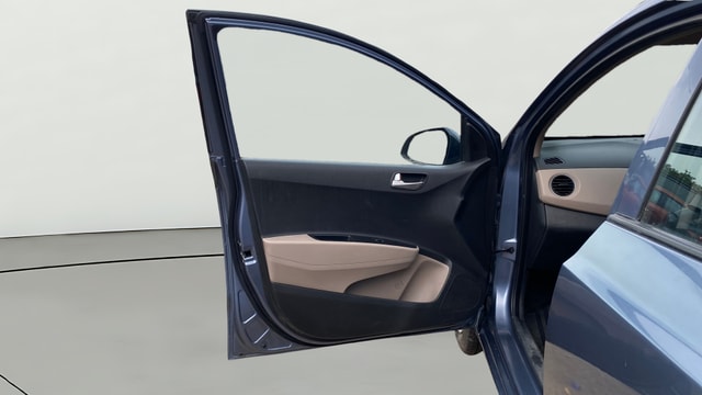 View Hyundai Grand i10 Image 30 Used Hyundai Grand i10 Image 30