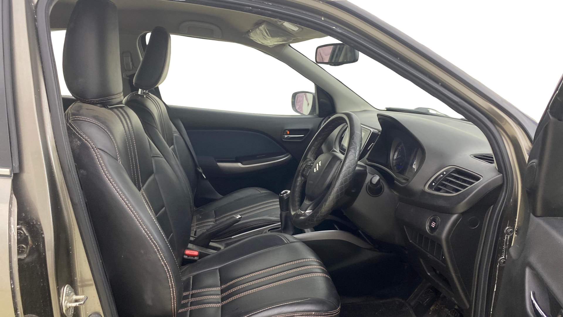 View 2021 Maruti Suzuki 1000 Base Variant Image 26 Used 2021 Maruti Suzuki 1000 Base Variant Image 26