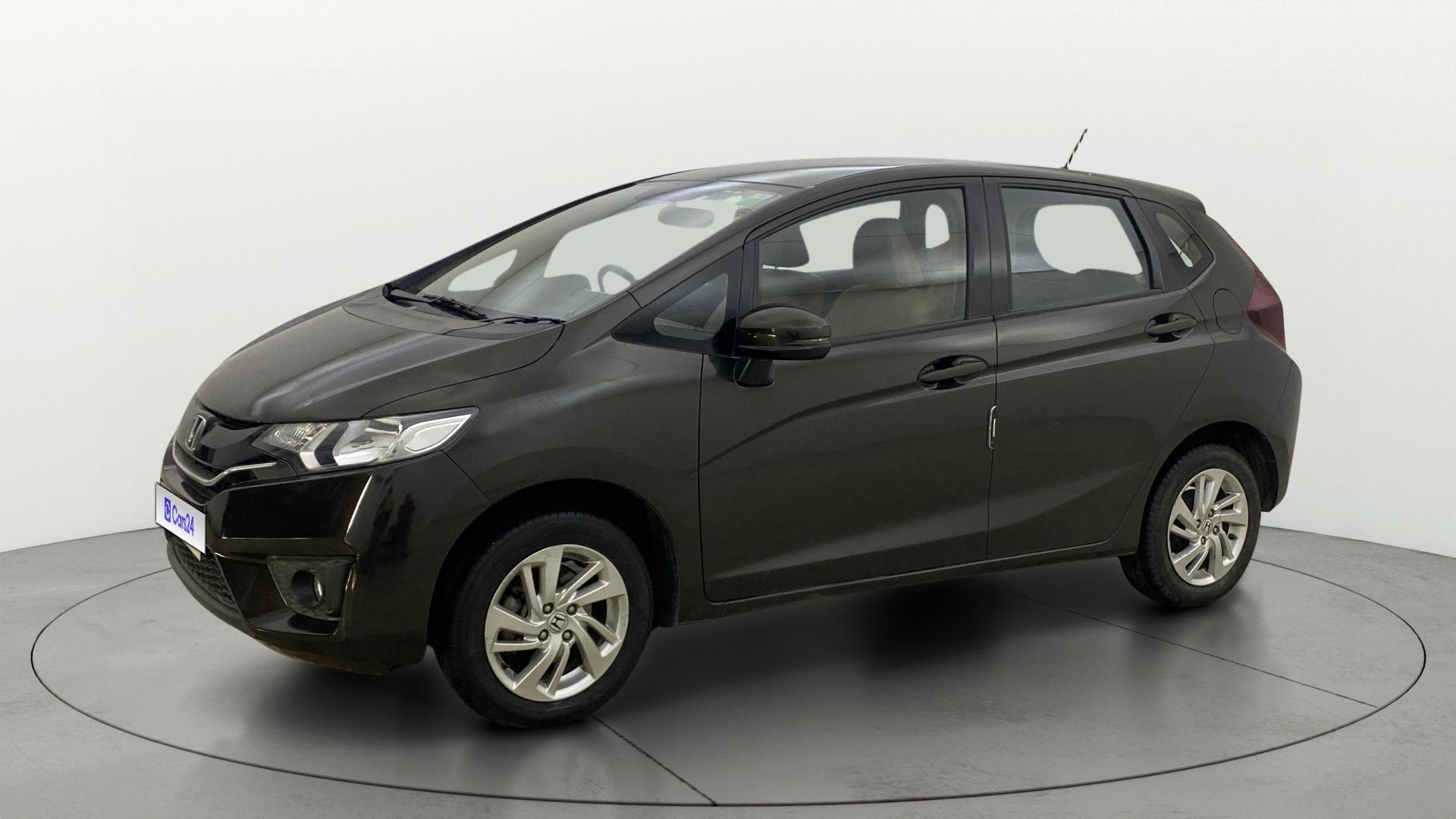 View 2017 Honda Jazz E MT Diesel Image 35 Used 2017 Honda Jazz E MT Diesel Image 35