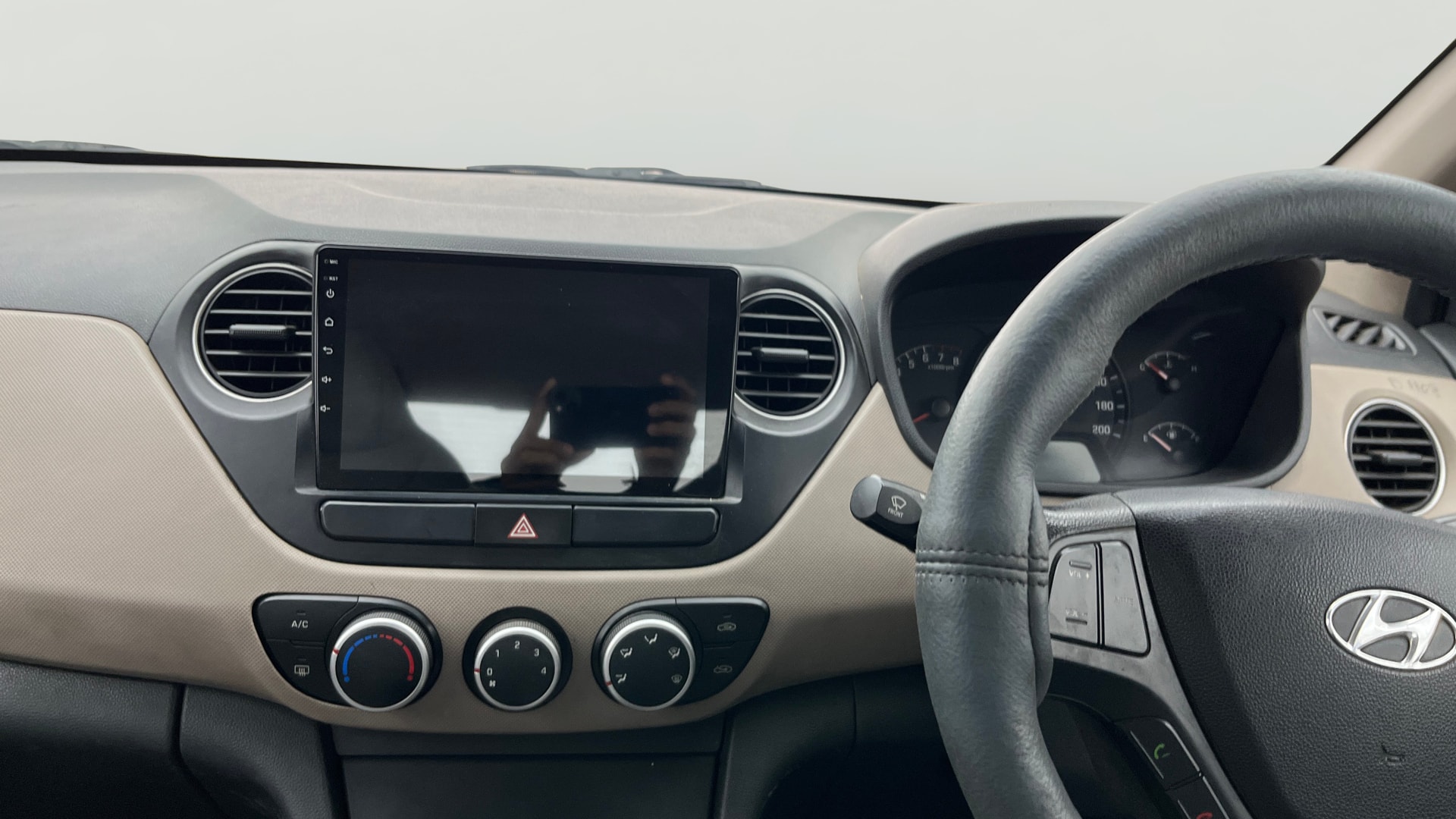 View 2014 Hyundai Xcent S AT (O) Petrol Image 31 Used 2014 Hyundai Xcent S AT (O) Petrol Image 31