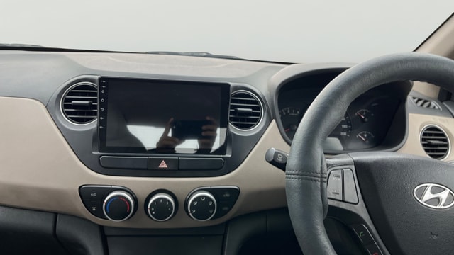 View Hyundai Xcent Image 31 Used Hyundai Xcent Image 31