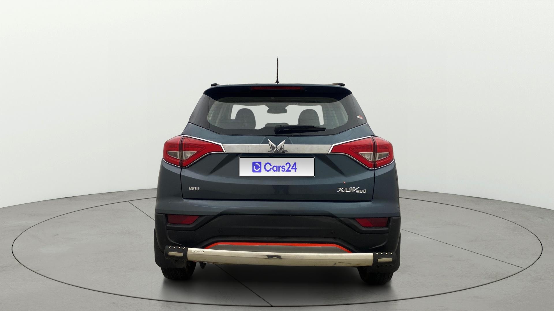 View 2022 Mahindra XUV300 W4 Petrol BS IV Image 44 Used 2022 Mahindra XUV300 W4 Petrol BS IV Image 44