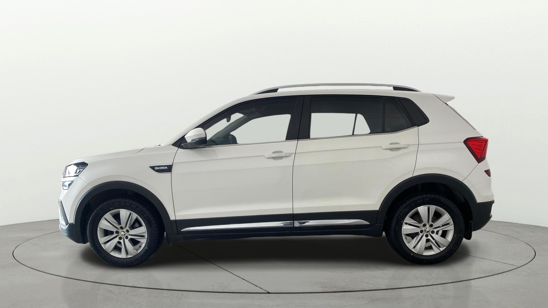 View 2022 Skoda Kushaq Ambition 1.0 TSI MT Image 6 Used 2022 Skoda Kushaq Ambition 1.0 TSI MT Image 6