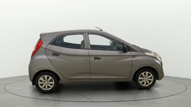 View Hyundai EON Image 8 Used Hyundai EON Image 8