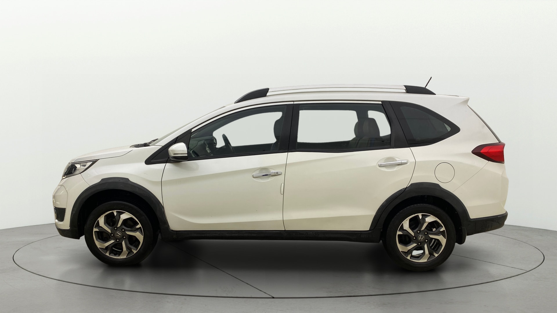 View 2017 Honda BR-V E Diesel Image 5 Used 2017 Honda BR-V E Diesel Image 5