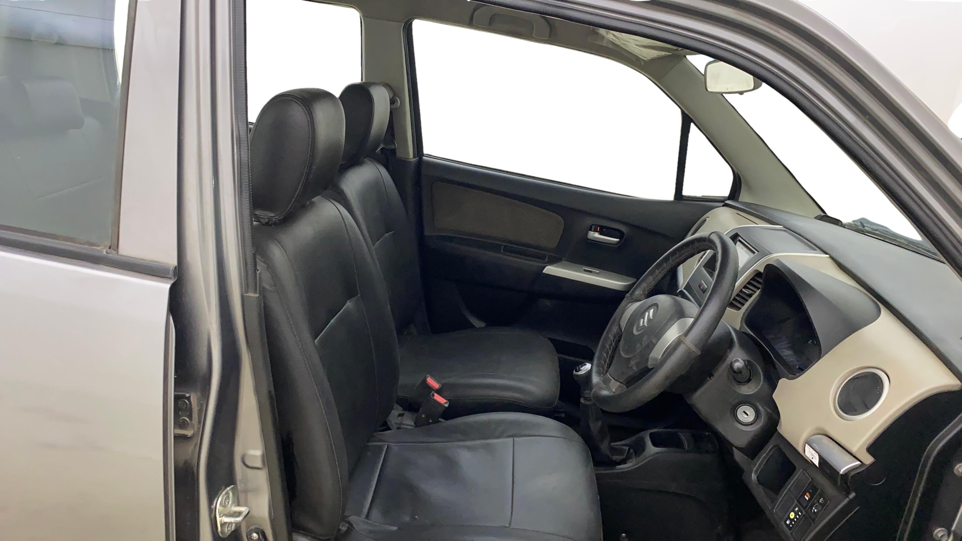 View 2015 Maruti Suzuki 1000 Base Variant Image 25 Used 2015 Maruti Suzuki 1000 Base Variant Image 25