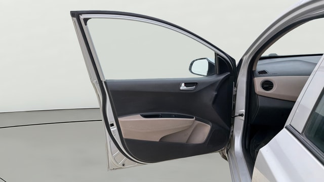 View Hyundai Grand i10 Image 30 Used Hyundai Grand i10 Image 30