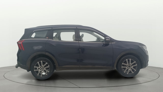 View Mahindra XUV700 Image 8 Used Mahindra XUV700 Image 8