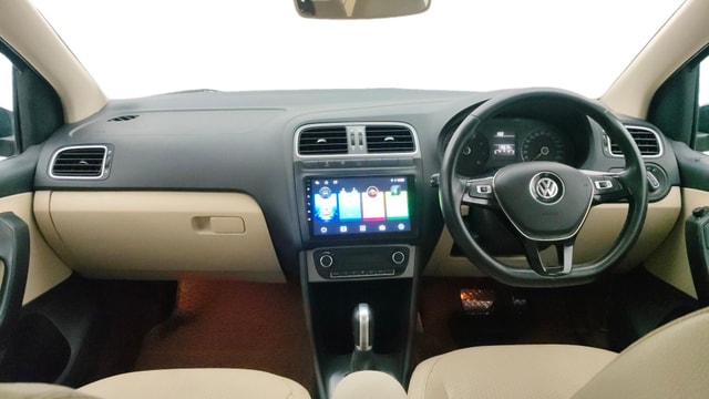 View Volkswagen Vento Image 15 Used Volkswagen Vento Image 15