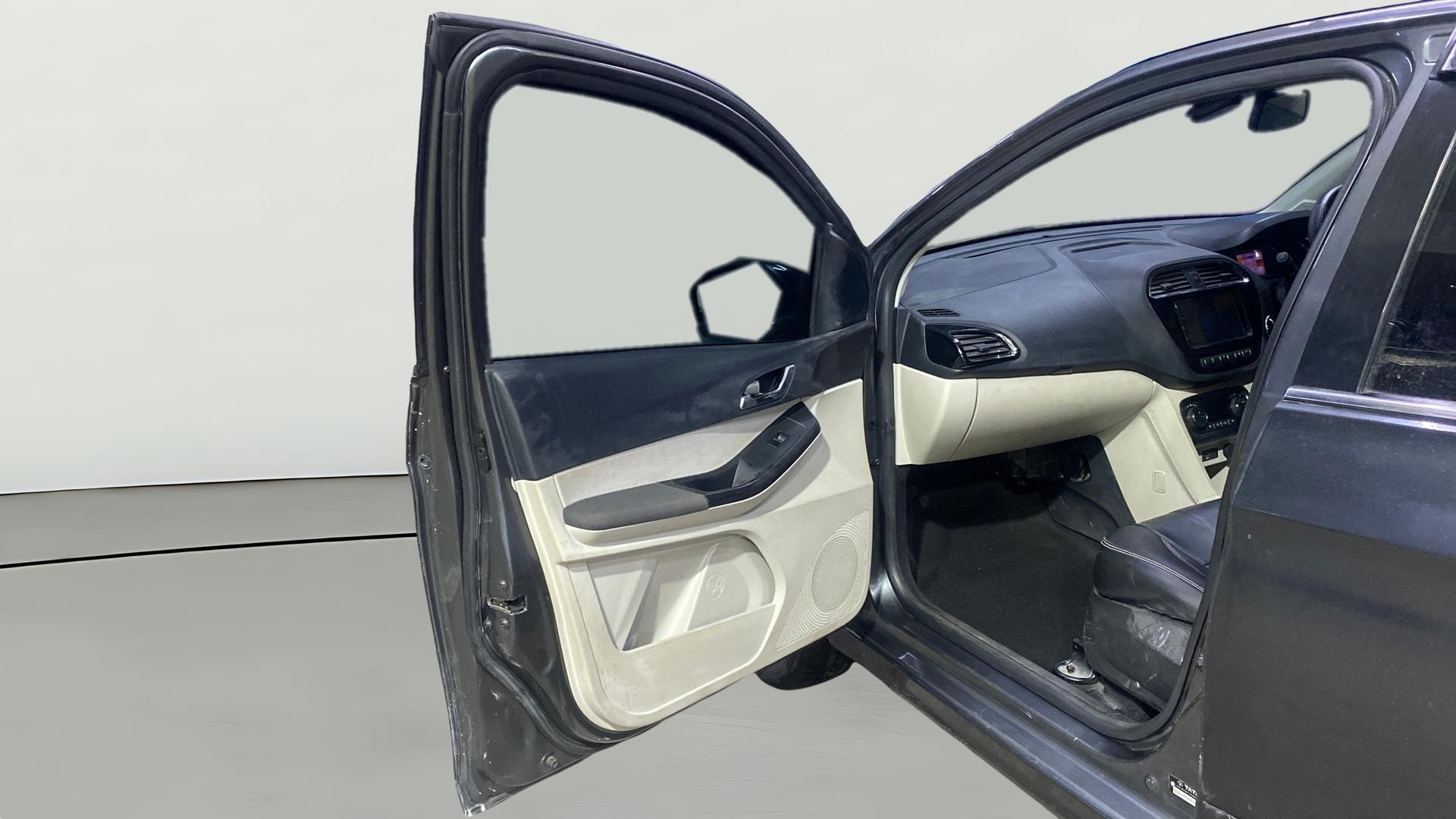 View 2023 Tata Tigor XE Diesel Image 36 Used 2023 Tata Tigor XE Diesel Image 36
