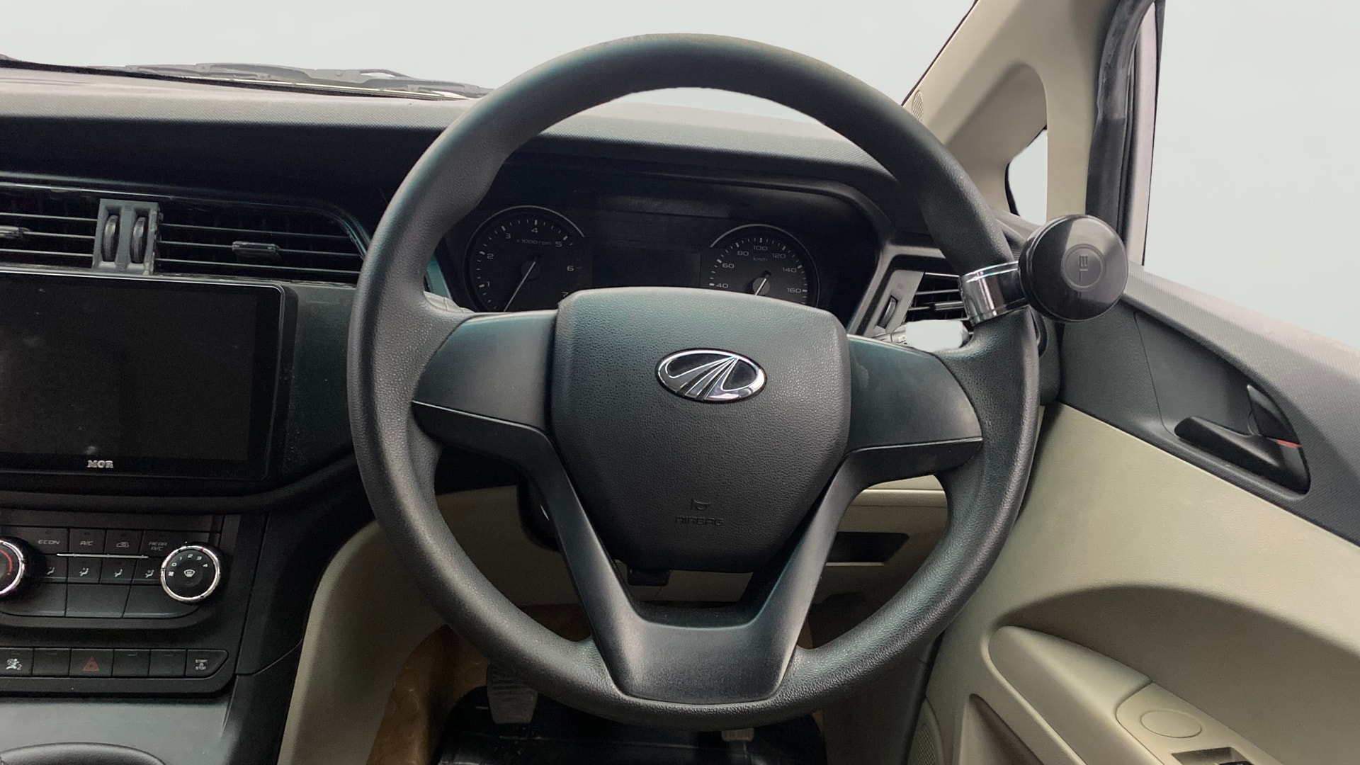 View 2021 Mahindra Marazzo M2 7-Seater Image 21 Used 2021 Mahindra Marazzo M2 7-Seater Image 21