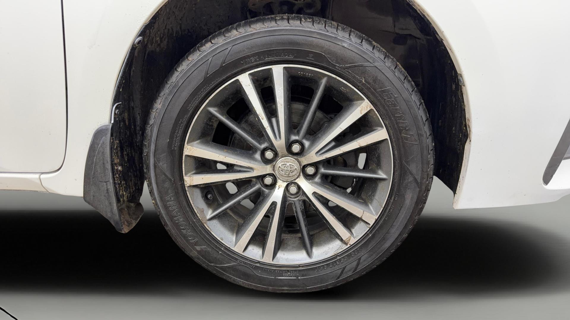View 2018 Toyota Corolla Altis 1.8 VL AT Image 42 Used 2018 Toyota Corolla Altis 1.8 VL AT Image 42