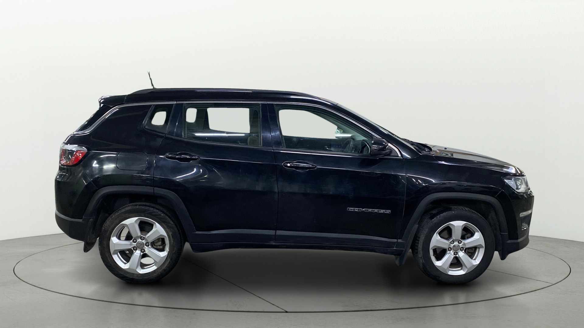 View 2020 Jeep Compass Longitude (O) 2.0 Diesel MT Image 9 Used 2020 Jeep Compass Longitude (O) 2.0 Diesel MT Image 9