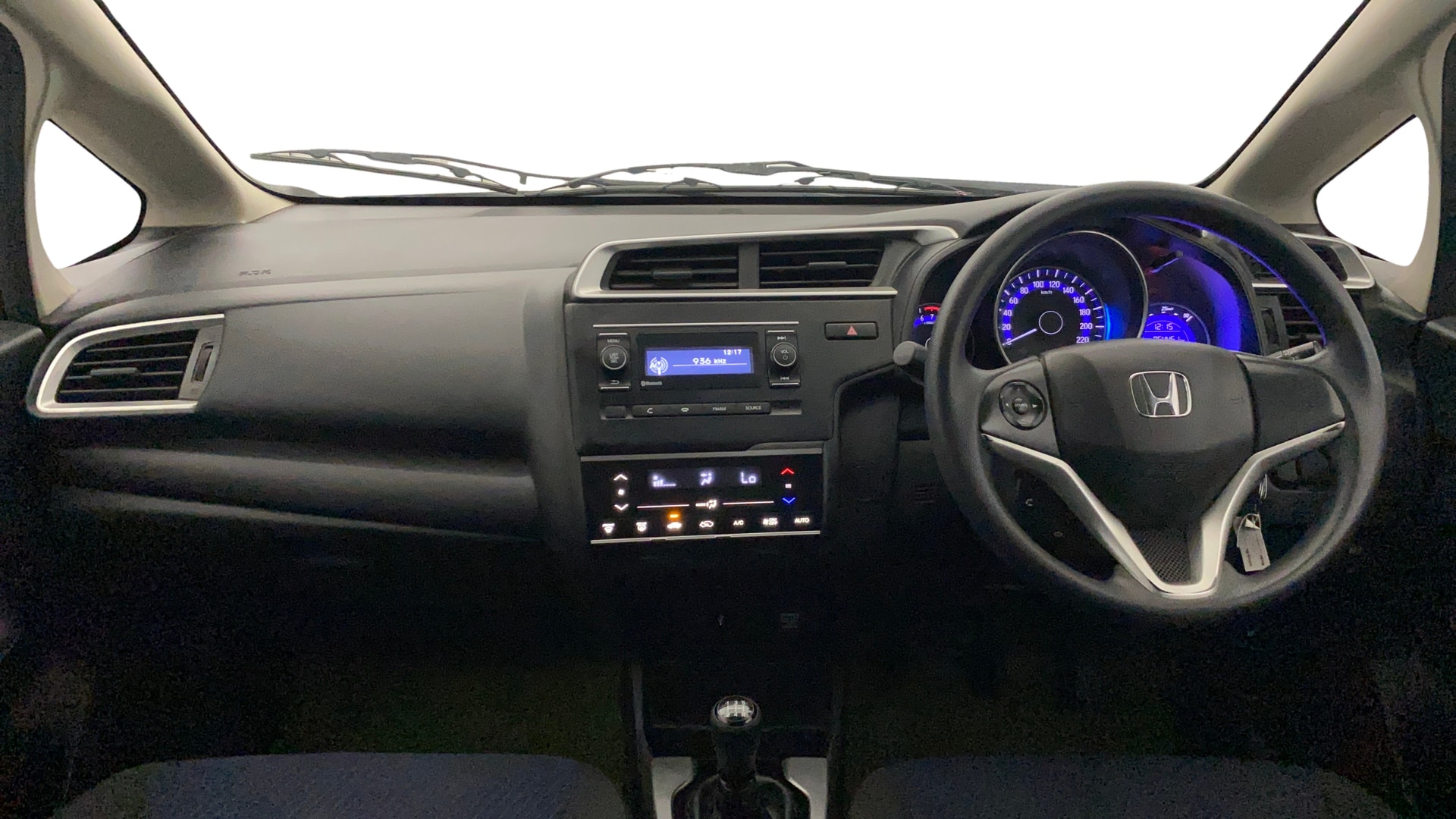 View 2019 Honda WR-V S MT Diesel Edge Edition Image 15 Used 2019 Honda WR-V S MT Diesel Edge Edition Image 15