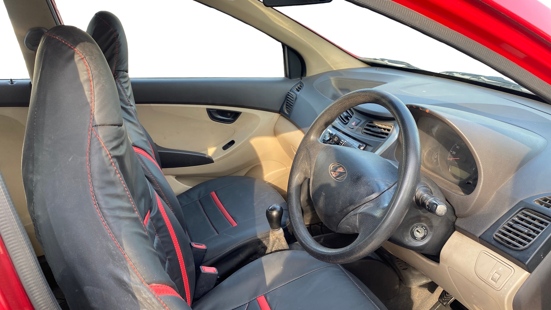 View 2016 Hyundai EON Era Plus Image 25 Used 2016 Hyundai EON Era Plus Image 25