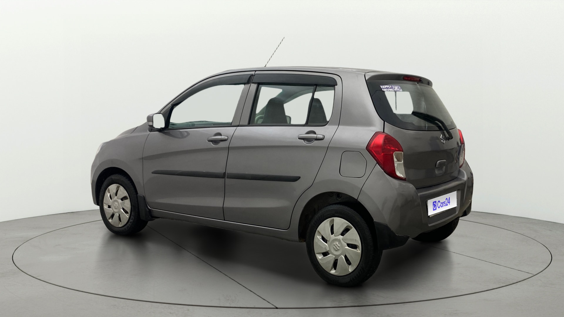 View 2016 Maruti Suzuki 1000 Base Variant Image 2 Used 2016 Maruti Suzuki 1000 Base Variant Image 2
