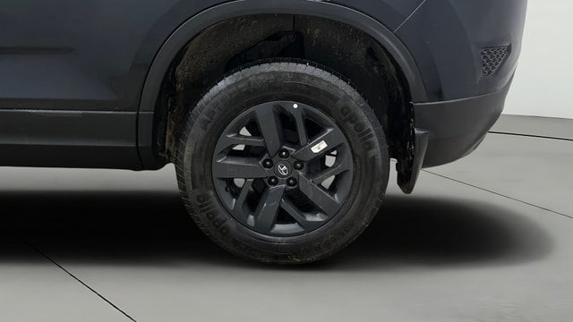 View Tata Harrier Image 8 Used Tata Harrier Image 8
