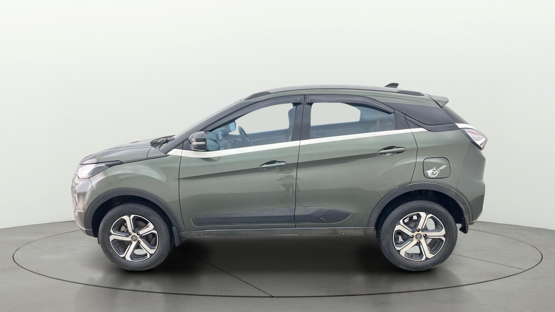 View 2021 Tata Nexon Revotron XE Image 6 Used 2021 Tata Nexon Revotron XE Image 6