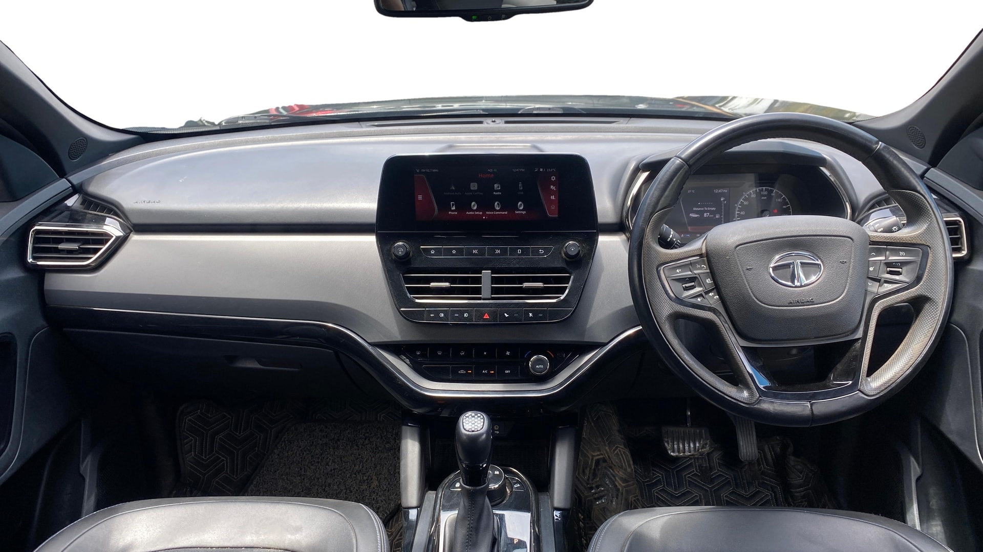 View 2023 Tata Safari XZA Plus Image 32 Used 2023 Tata Safari XZA Plus Image 32