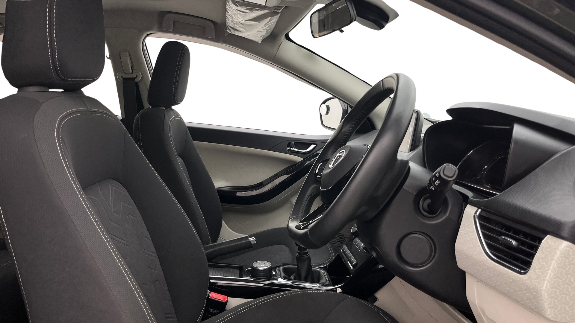 View 2021 Tata Nexon Revotron XE Image 18 Used 2021 Tata Nexon Revotron XE Image 18