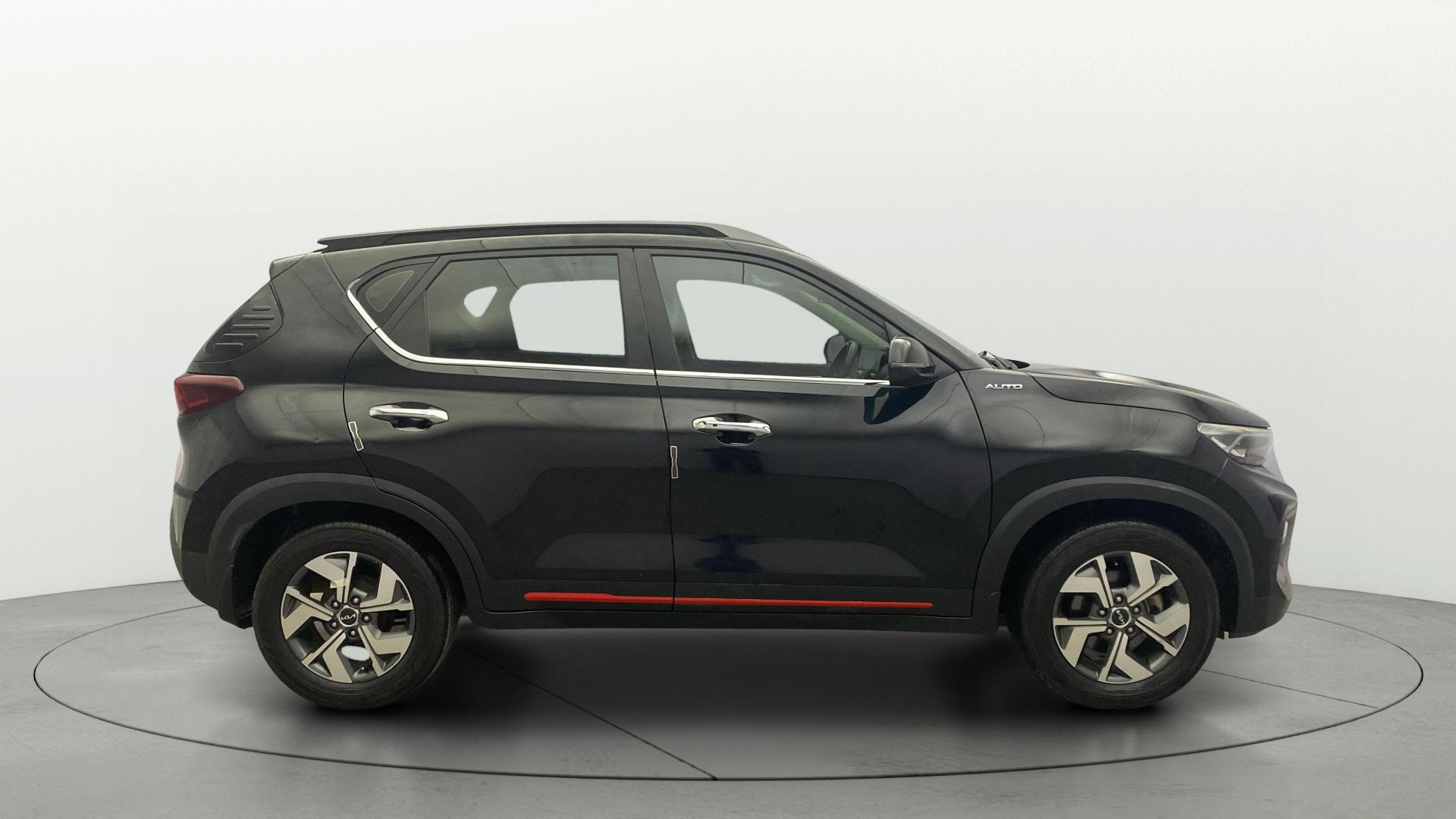View 2021 Kia Sonet HTX AT Diesel Image 9 Used 2021 Kia Sonet HTX AT Diesel Image 9