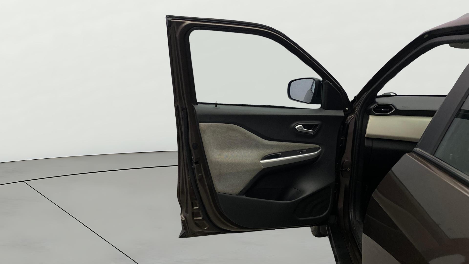 View 2023 Nissan Magnite Turbo XV Image 31 Used 2023 Nissan Magnite Turbo XV Image 31