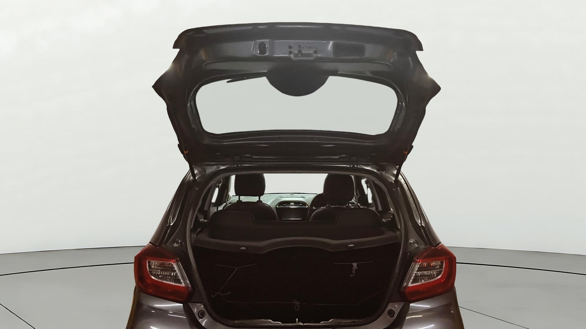 View 2021 Tata Tiago Revotorq XB Image 16 Used 2021 Tata Tiago Revotorq XB Image 16