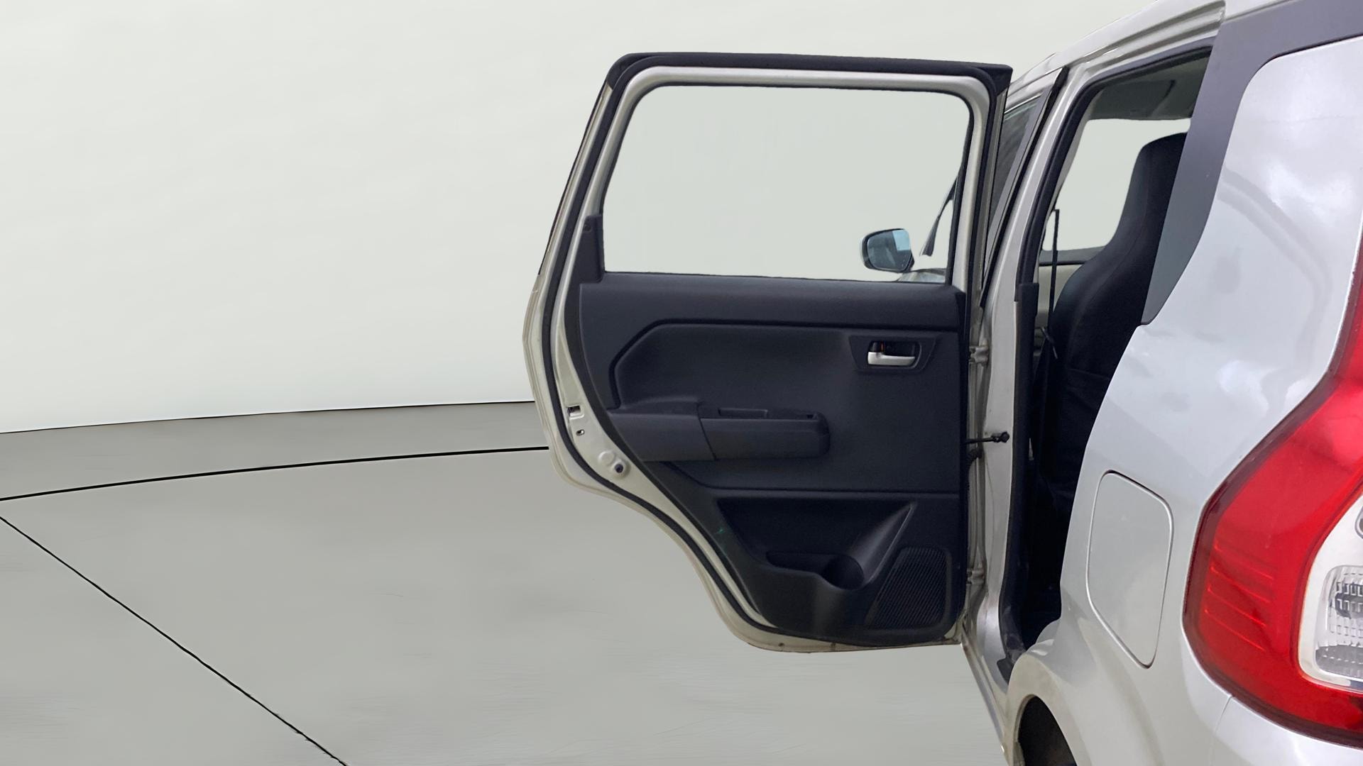 View 2019 Maruti Suzuki 1000 Base Variant Image 22 Used 2019 Maruti Suzuki 1000 Base Variant Image 22