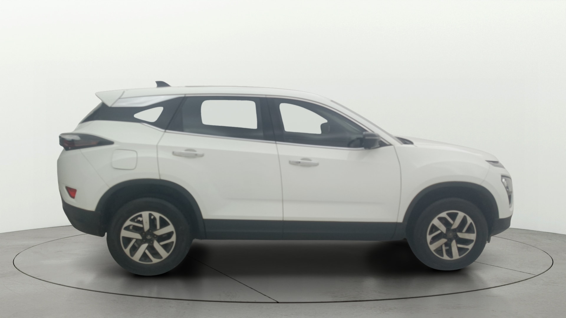 View 2023 Tata Harrier XE Image 9 Used 2023 Tata Harrier XE Image 9