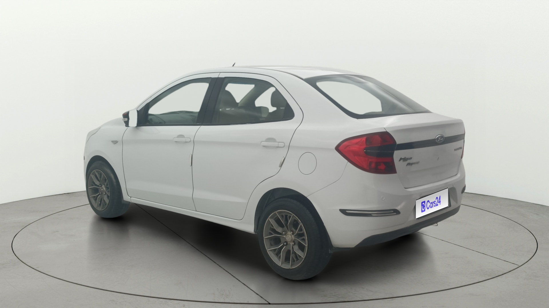 View 2015 Ford Figo Aspire 1.2P Ambiente MT BS IV Image 2 Used 2015 Ford Figo Aspire 1.2P Ambiente MT BS IV Image 2