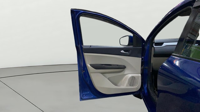 View Renault Triber Image 37 Used Renault Triber Image 37