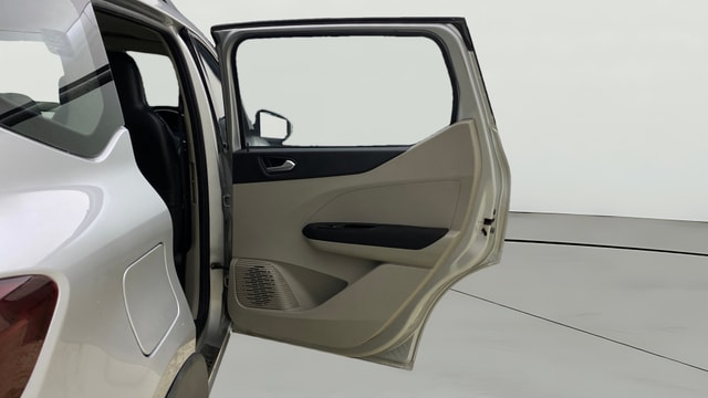 View Renault Triber Image 7 Used Renault Triber Image 7