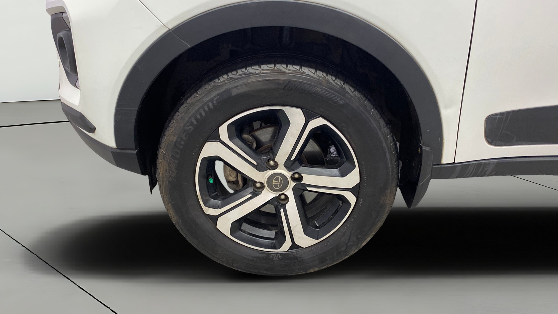View 2022 Tata Nexon Revotron XE Image 36 Used 2022 Tata Nexon Revotron XE Image 36