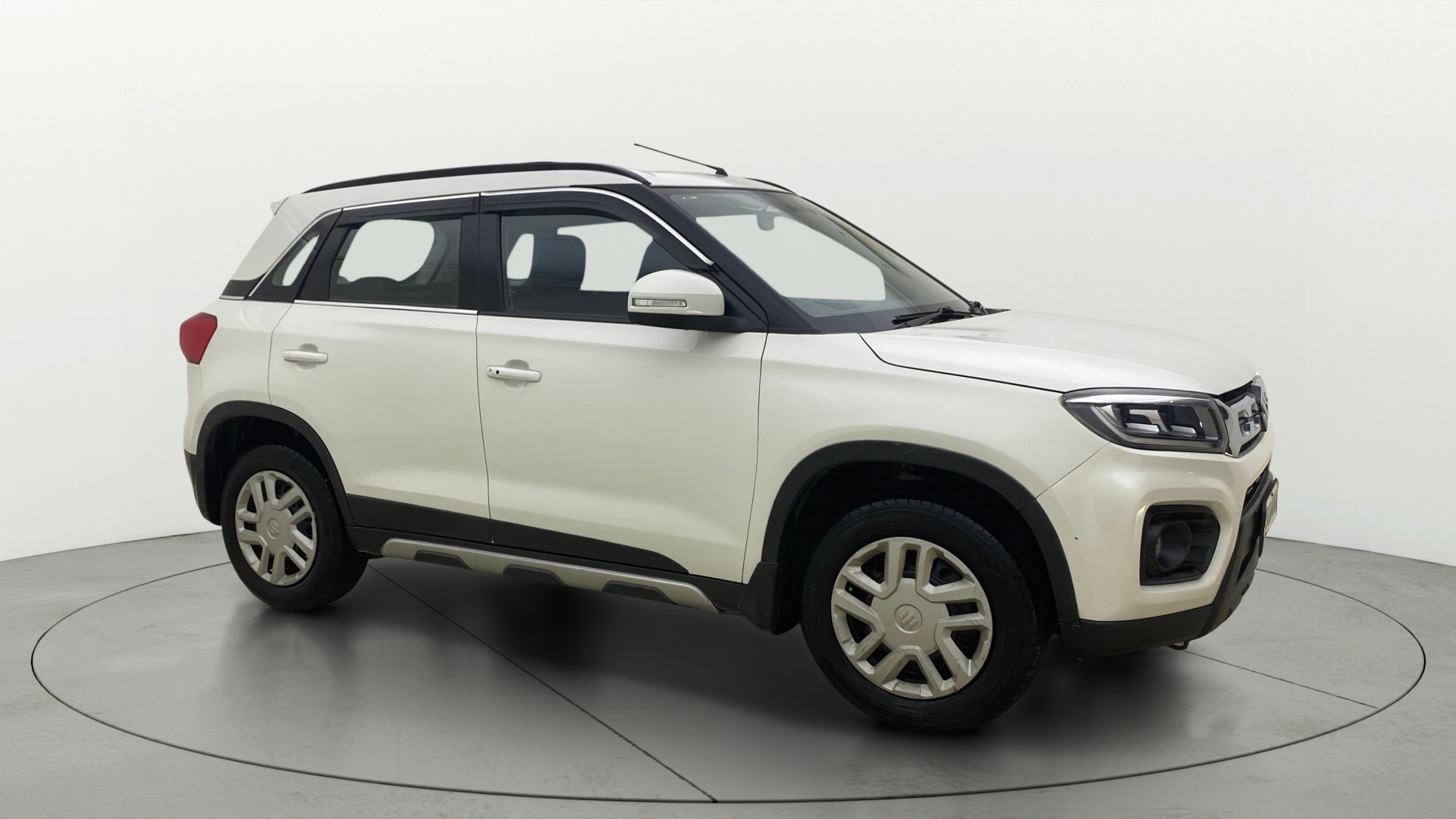 View 2022 Maruti Suzuki 1000 Base Variant Image 21 Used 2022 Maruti Suzuki 1000 Base Variant Image 21