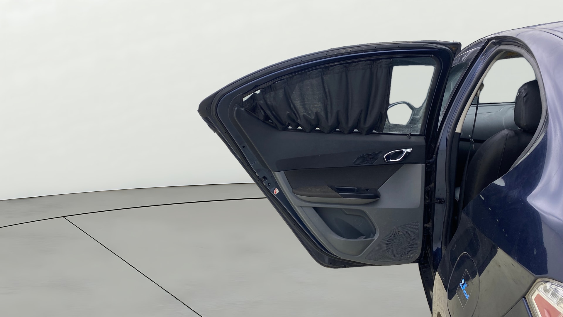 View 2019 Tata Tigor XE Diesel Image 22 Used 2019 Tata Tigor XE Diesel Image 22