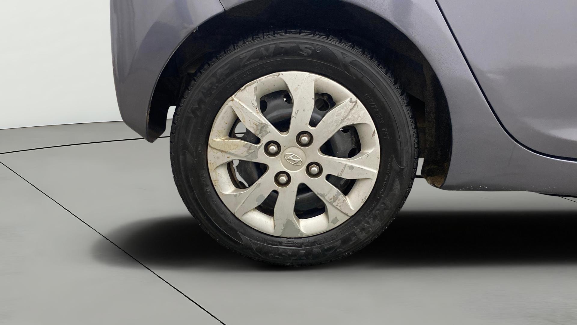 View 2018 Hyundai EON Sportz Image 23 Used 2018 Hyundai EON Sportz Image 23