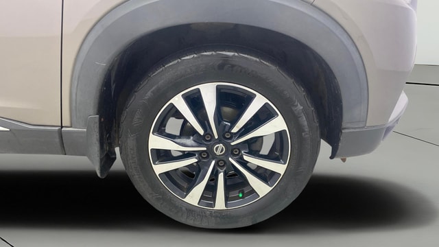 View Nissan Kicks Image 40 Used Nissan Kicks Image 40