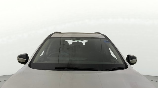 View Mahindra XUV700 Image 30 Used Mahindra XUV700 Image 30