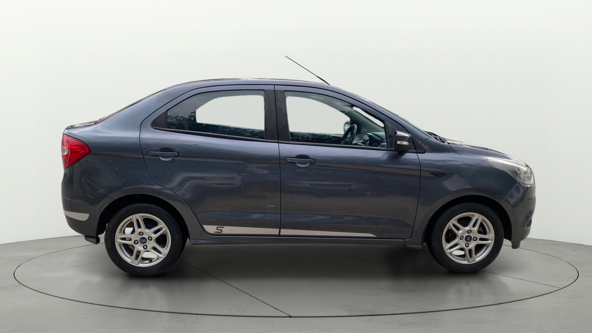 View 2018 Ford Figo Aspire 1.2P Ambiente MT BS IV Image 29 Used 2018 Ford Figo Aspire 1.2P Ambiente MT BS IV Image 29