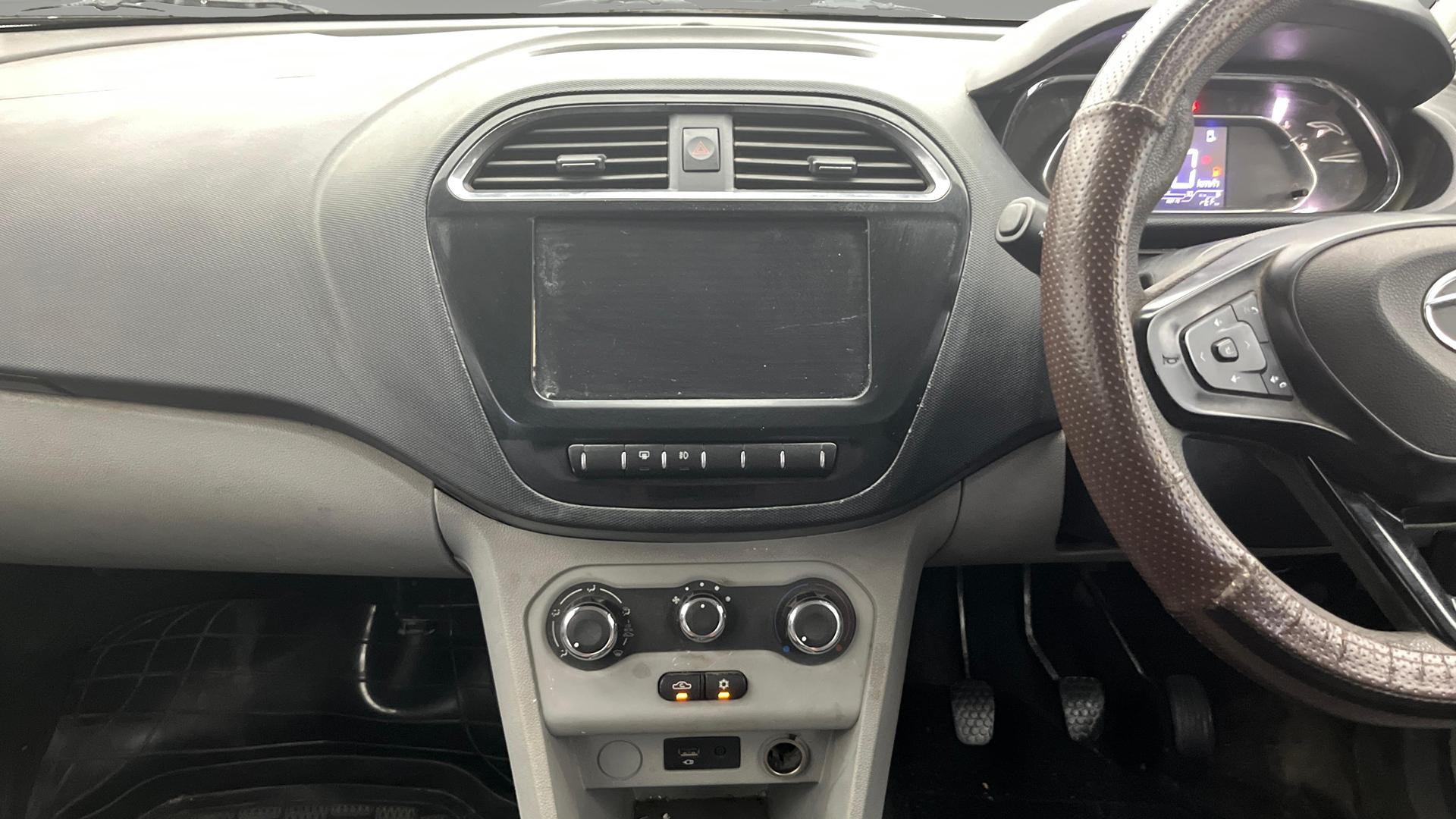 View 2020 Tata Tiago Revotorq XB Image 31 Used 2020 Tata Tiago Revotorq XB Image 31