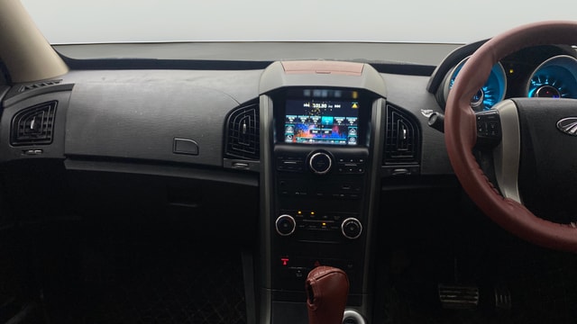 View Mahindra XUV500 Image 34 Used Mahindra XUV500 Image 34