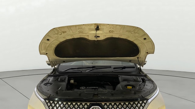 View MG Hector Plus Image 21 Used MG Hector Plus Image 21