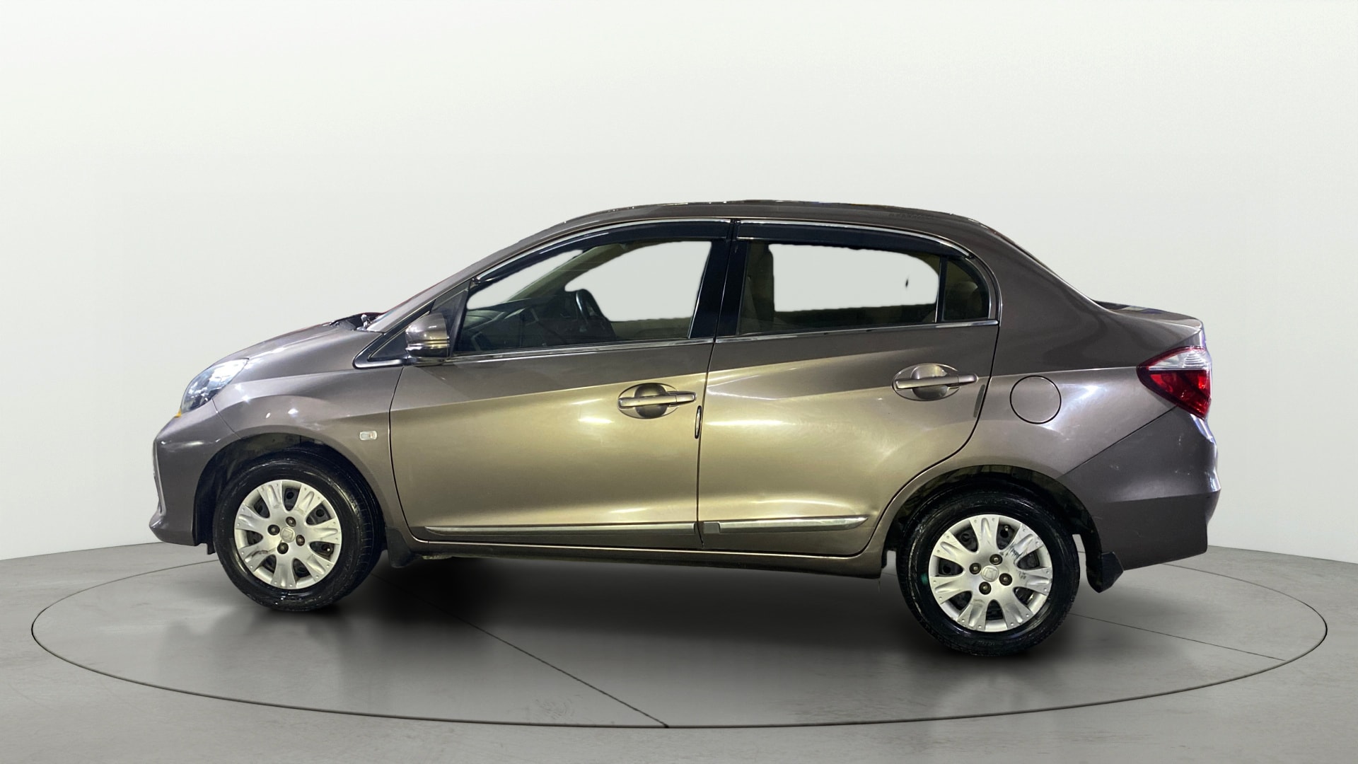 View 2016 Honda Amaze E MT Petrol BS IV Image 5 Used 2016 Honda Amaze E MT Petrol BS IV Image 5