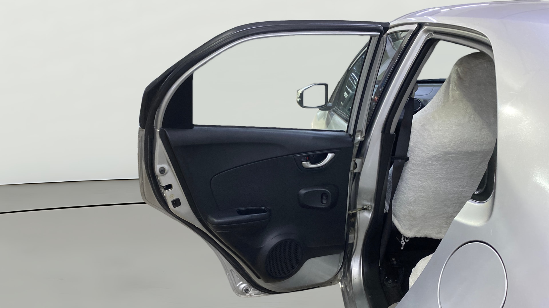 View 2015 Honda Brio VX AT Petrol Image 22 Used 2015 Honda Brio VX AT Petrol Image 22